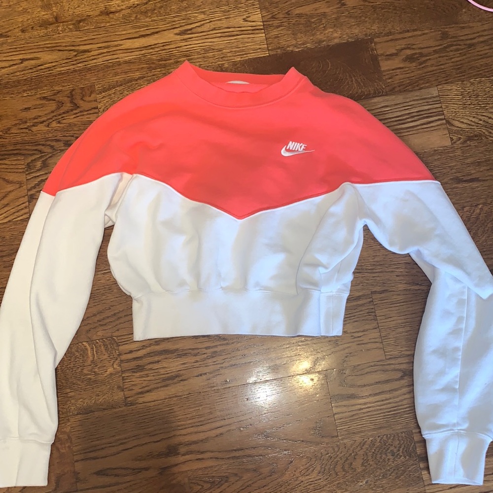 Nike Cropped Sweatshirt